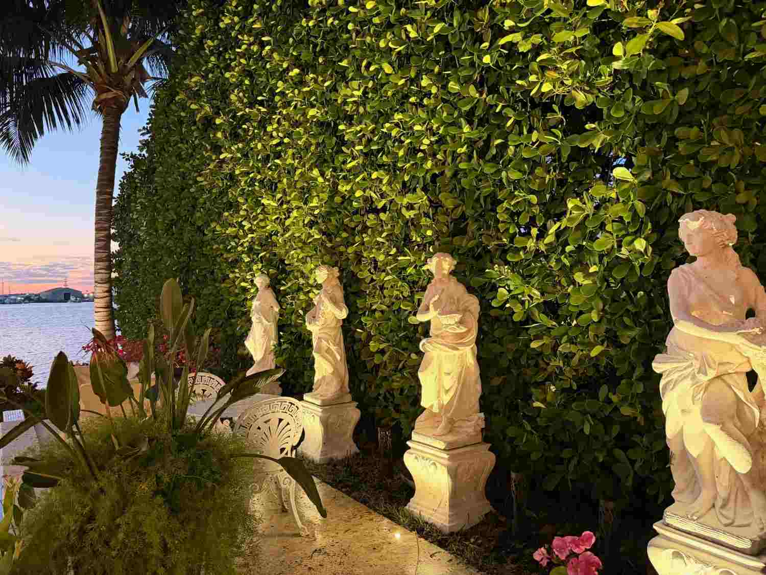 landscape lighting designer